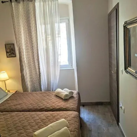 Apartment Dion And Eva's Oldtown Corfu (city)